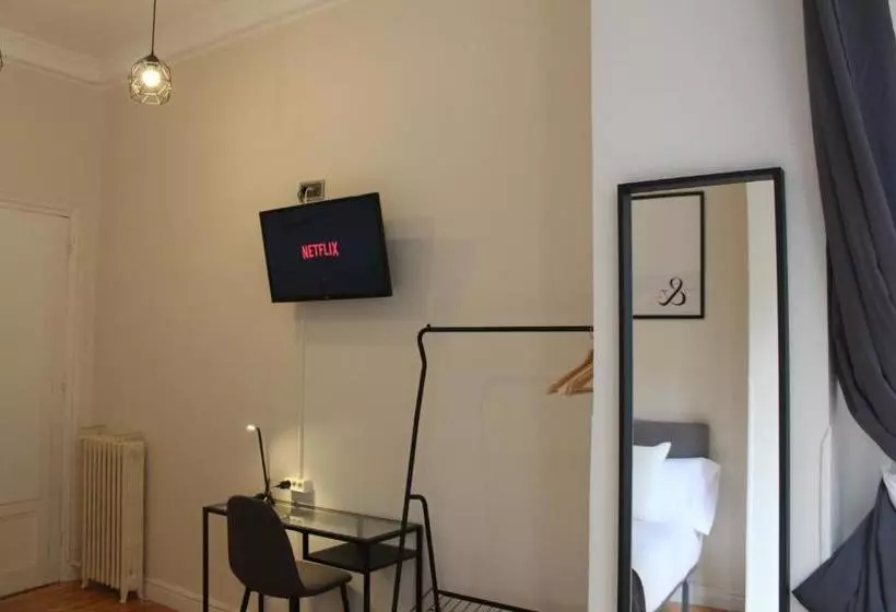 پانسیون Insidehome Catedral- Habitaciones Privadas En El Centro Con Cocina Compartida