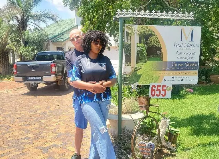 پانسیون Vaal Marina Guest House 655 Leervis