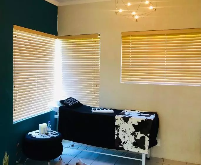 پانسیون Vaal Marina Guest House 655 Leervis