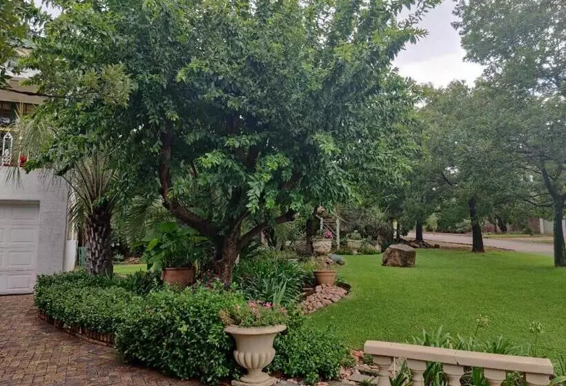 پانسیون Vaal Marina Guest House 655 Leervis