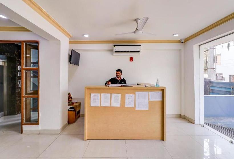 בית מלון כפרי Collection O 78812 Golden Place