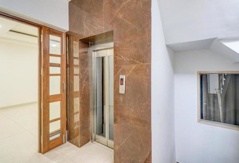 בית מלון כפרי Collection O 78812 Golden Place