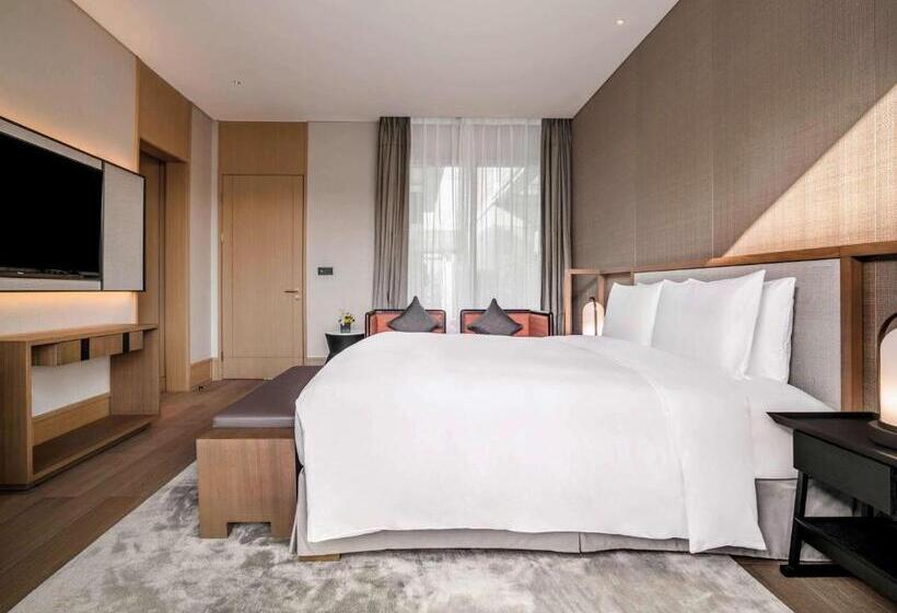 Hotel Ocean Spring Resort Chengdu Mgallery