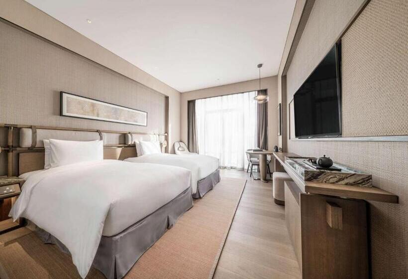 Hotel Ocean Spring Resort Chengdu Mgallery