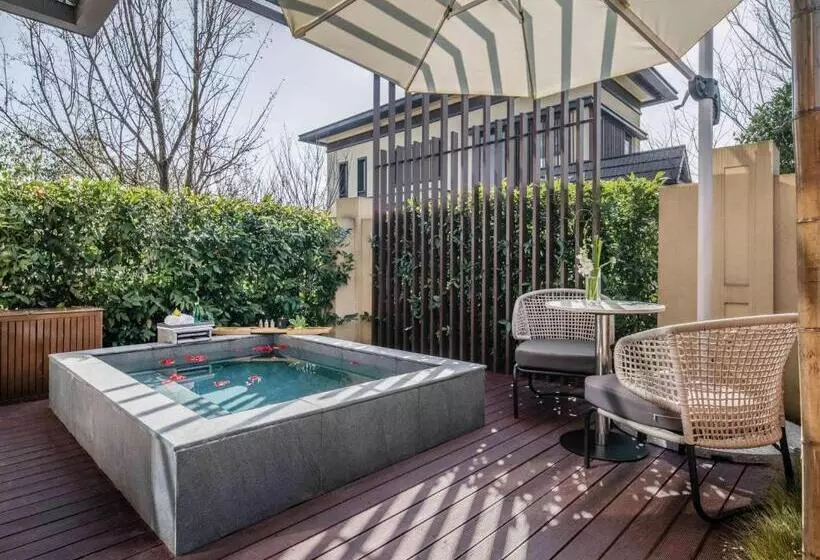 ホテル Ocean Spring Resort Chengdu   Mgallery