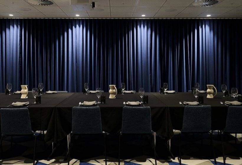 בית מלון כפרי Ovolo South Yarra