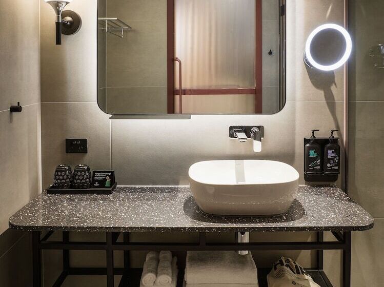 בית מלון כפרי Ovolo South Yarra