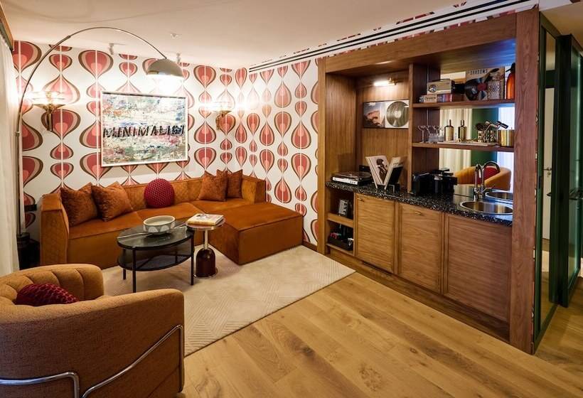 בית מלון כפרי Ovolo South Yarra