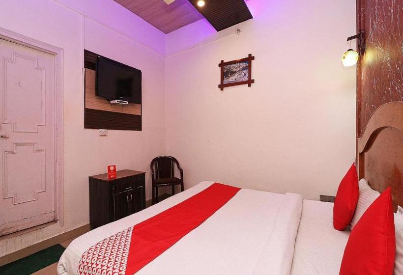 בית מלון כפרי Oyo 78391 Svr Lodge