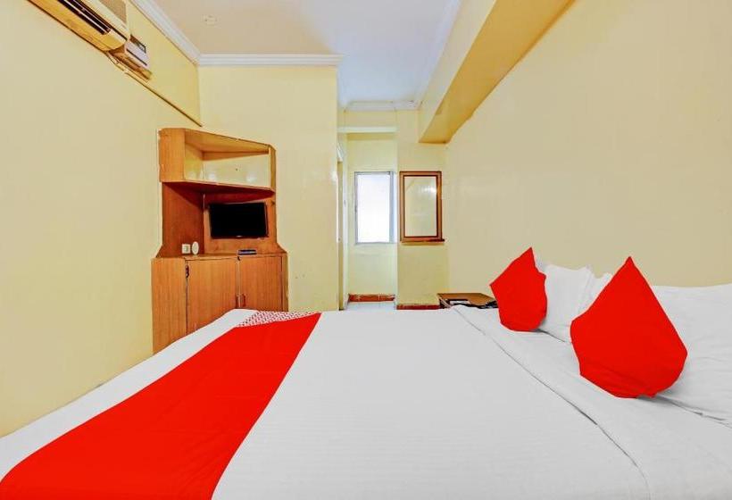 בית מלון כפרי Oyo 78391 Svr Lodge