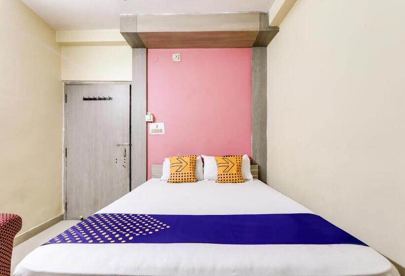 هتل Spot On 78479 Horas Regency