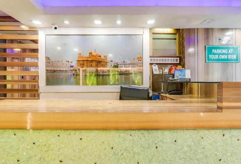 هتل Spot On 78479 Horas Regency