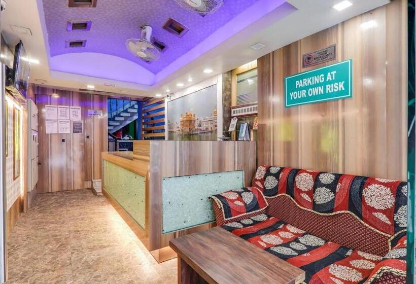 هتل Spot On 78479 Horas Regency