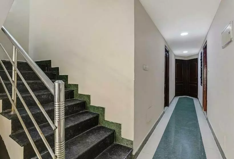 Hotelli Spot On Grand Residency