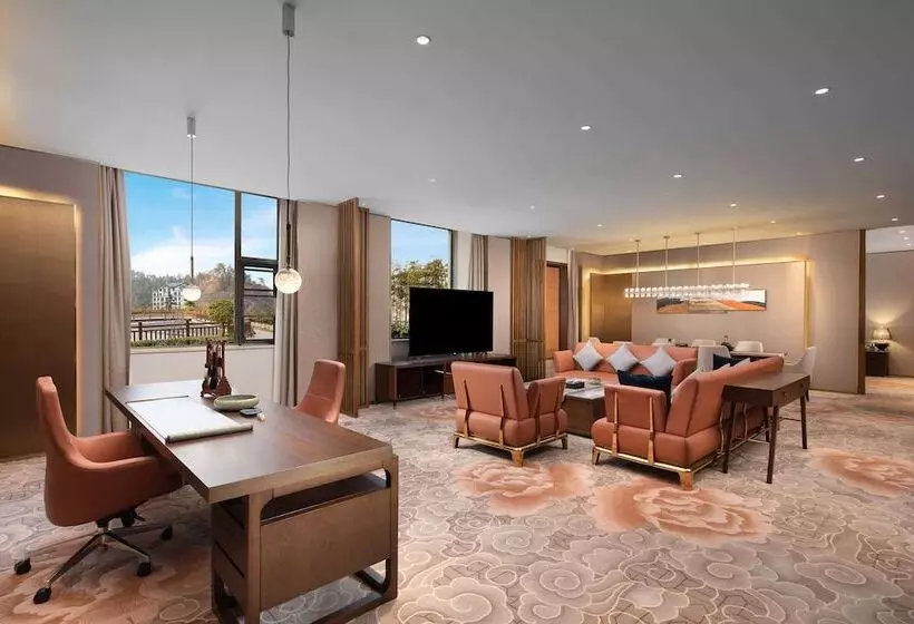 ホテル Wyndham Shiyan Downtown