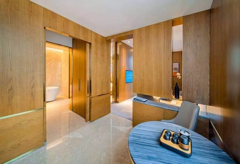 ホテル Wyndham Shiyan Downtown