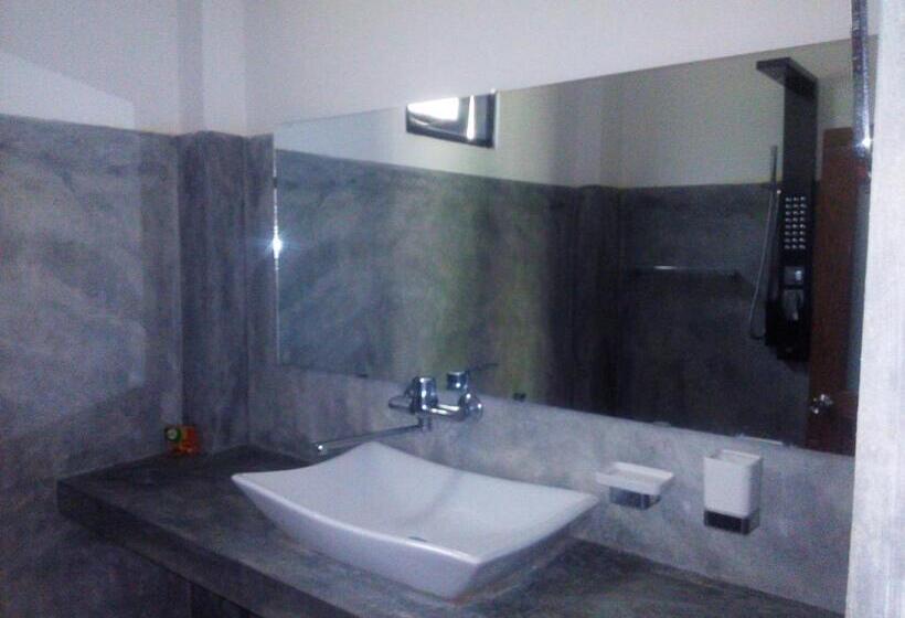 پانسیون Ella Walkers Nest