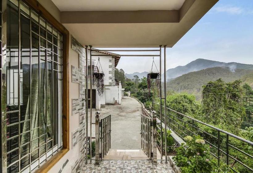 펜션 Oyo 78260 Naini Greens Villa