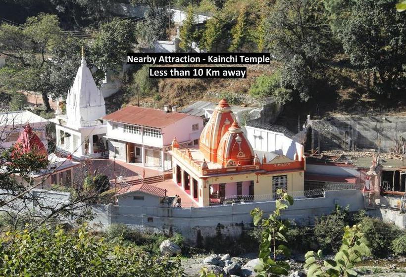 펜션 Oyo 78260 Naini Greens Villa