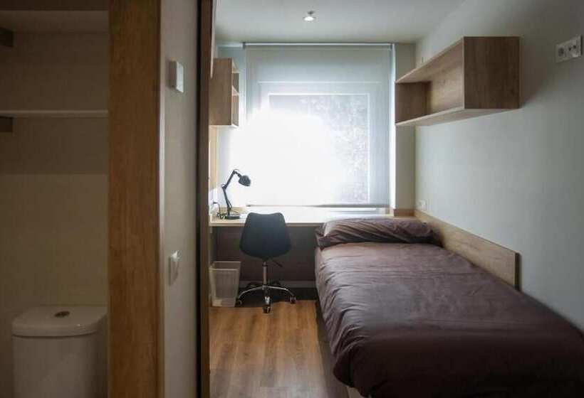 Retkeilymaja Micampus Bilbao Student Residence