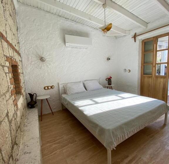 مبيت وإفطار My Dream Alacati