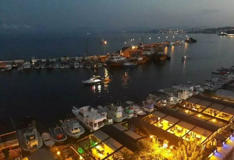 تختخواب و صبحانه The Green Park Hotel Sinop