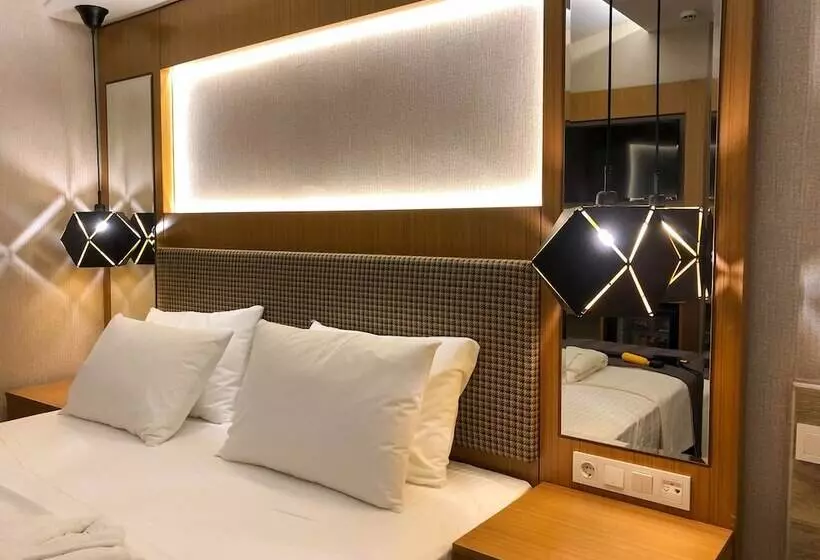 تختخواب و صبحانه The Green Park Hotel Sinop