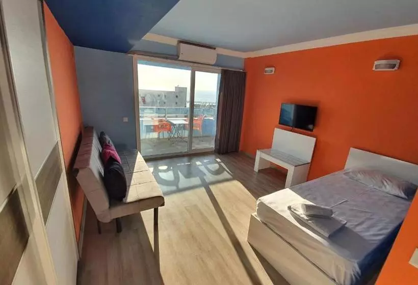 Dolly Apartments