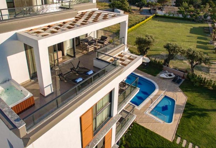 Maia Luxury Beach Hotel & Spa