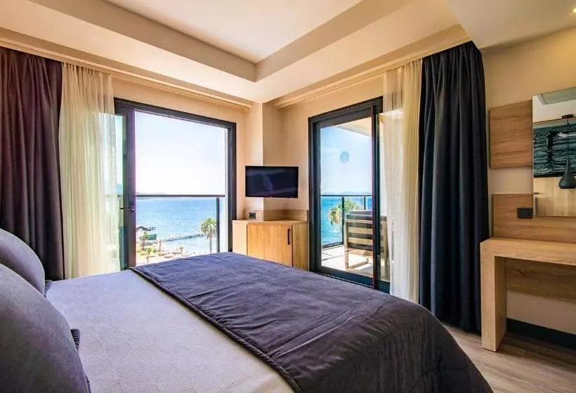 Maia Luxury Beach Hotel & Spa