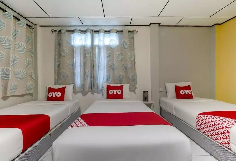 Hotelli Oyo 75322 Tha Burapa Resort Bangsean