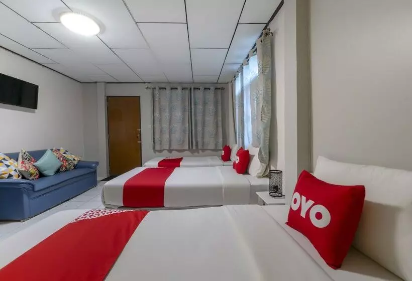 Hotelli Oyo 75322 Tha Burapa Resort Bangsean