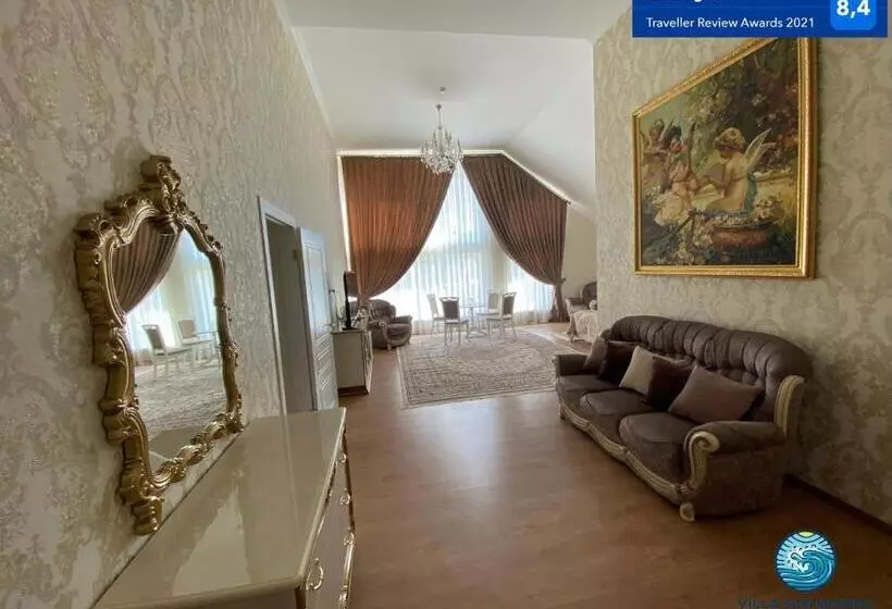 ホテル Villa San Marino