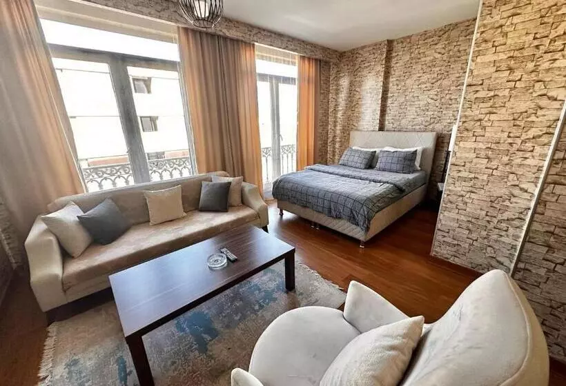 هتل Sabi̇ha Gokcen İstanbul Houses