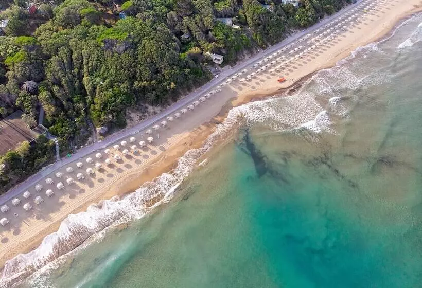 هتل Riva Degli Etruschi