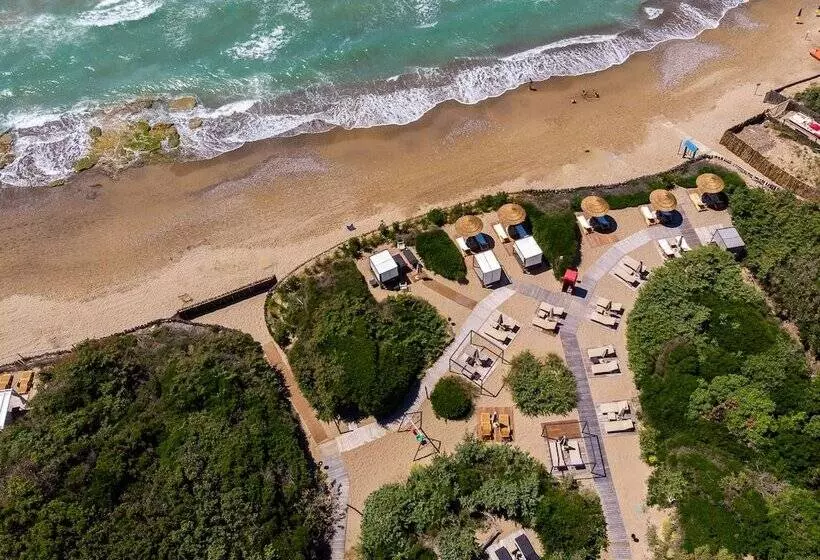 هتل Riva Degli Etruschi