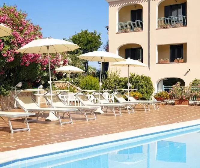 Club Hotel Torre Moresca