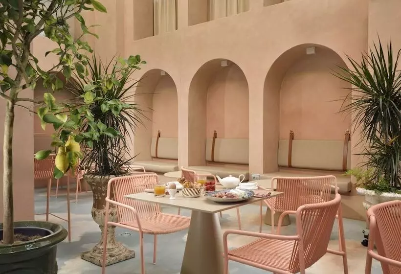 Leon S Place Hotel In Rome