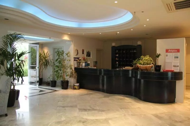Hôtel Mantenia - Ретимно
