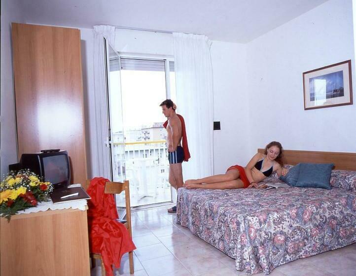 Hotel MaxiHeron & Hotel MiniHeron