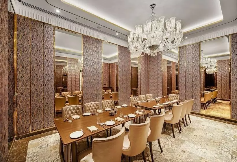 Radisson Blu Hotel & Suites Grt Chennai