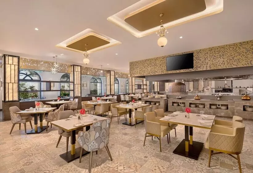 Radisson Blu Hotel & Suites Grt Chennai