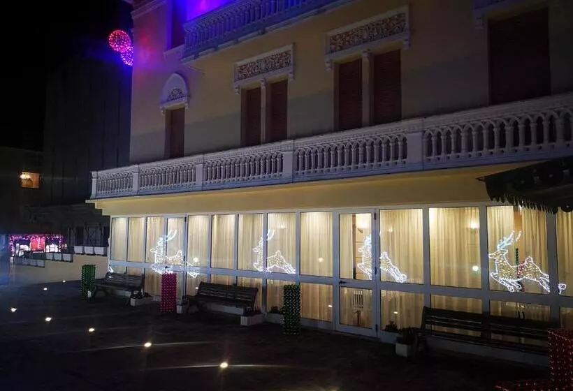 هتل Relais Le Felci Executive Suite Spa