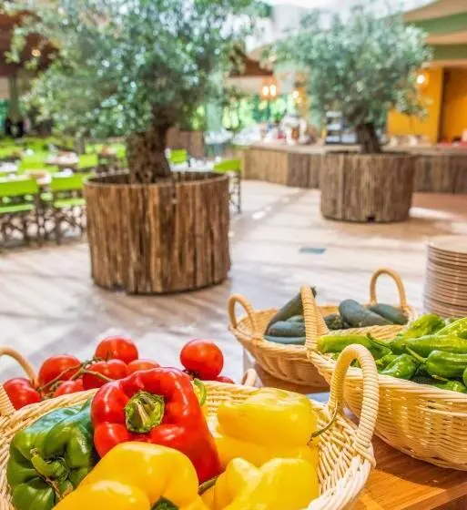 هتل Riva Degli Etruschi