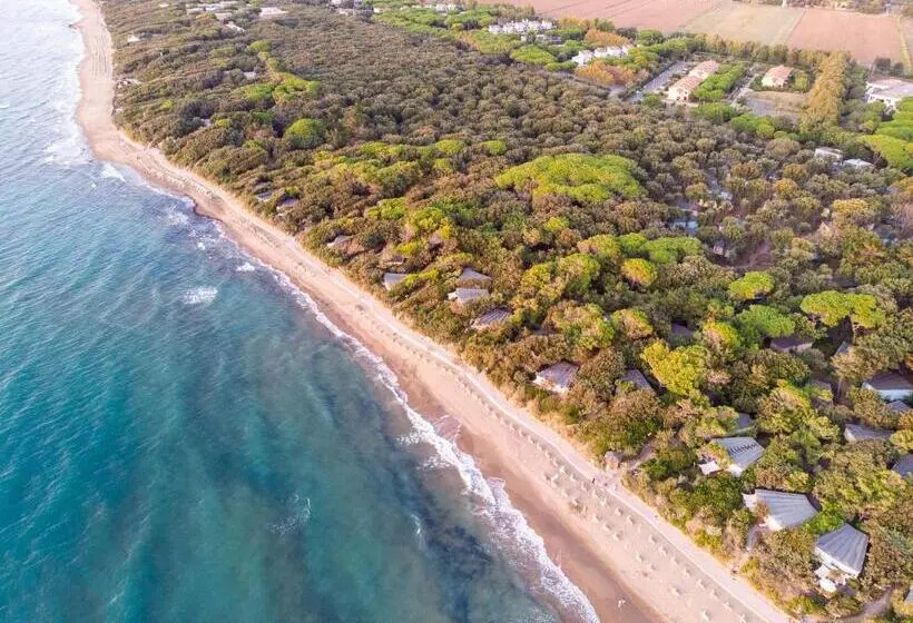 هتل Riva Degli Etruschi