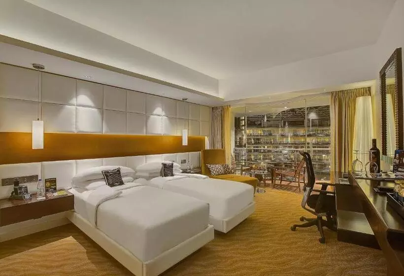 ホテル Sahara Star