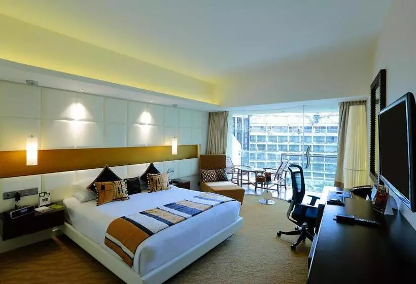 ホテル Sahara Star