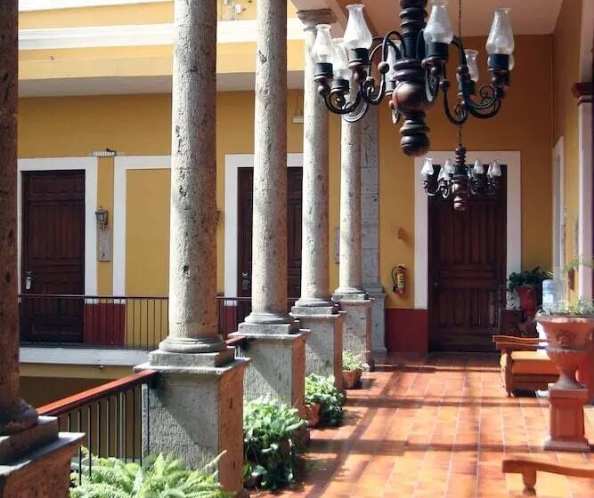 هتل San Francisco Plaza