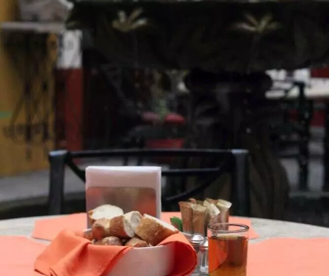 هتل San Francisco Plaza