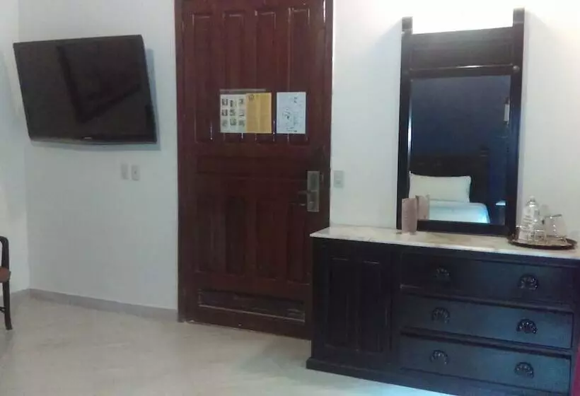 هتل San Francisco Plaza